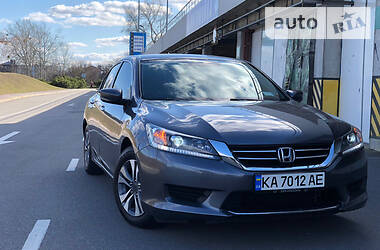 Седан Honda Accord 2014 в Киеве