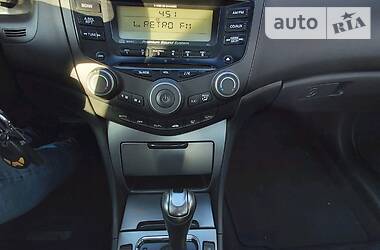 Седан Honda Accord 2006 в 