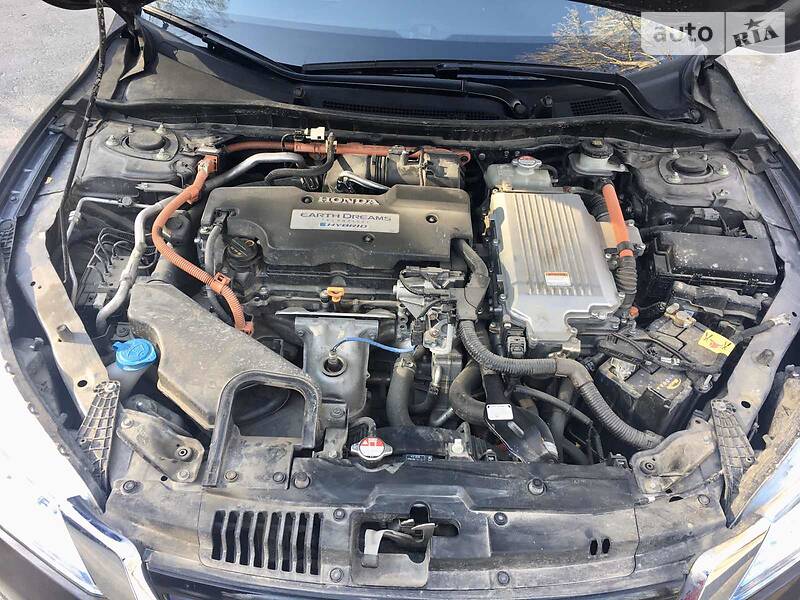 Седан Honda Accord 2015 в Тернополі