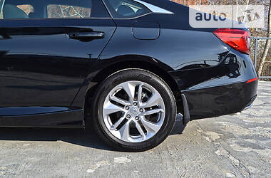 Седан Honda Accord 2018 в 