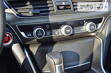 Седан Honda Accord 2018 в 