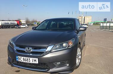 Седан Honda Accord 2012 в 