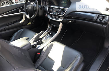 Купе Honda Accord 2015 в 