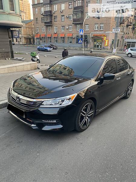 Седан Honda Accord 2017 в 