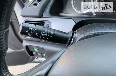 Седан Honda Accord 2013 в 