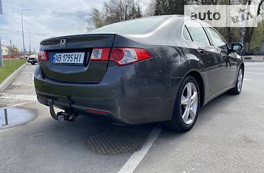 Седан Honda Accord 2010 в 
