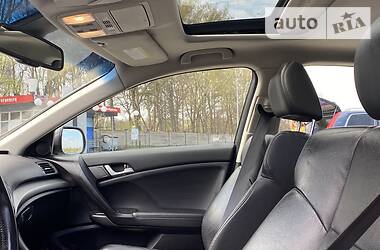 Седан Honda Accord 2010 в 