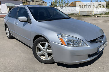 Седан Honda Accord 2003 в 