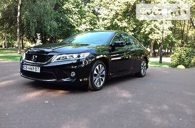 Купе Honda Accord 2014 в 