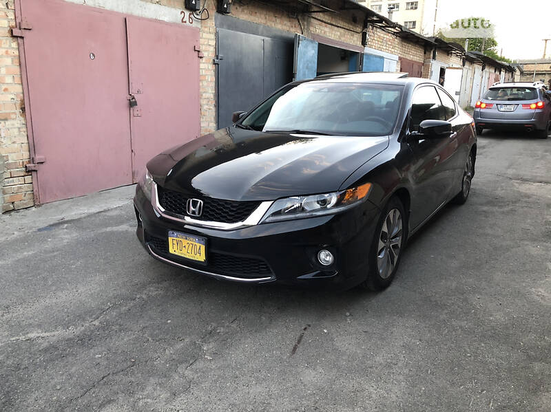 Купе Honda Accord 2015 в 