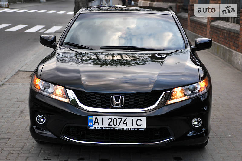 Купе Honda Accord 2013 в Чернівцях
