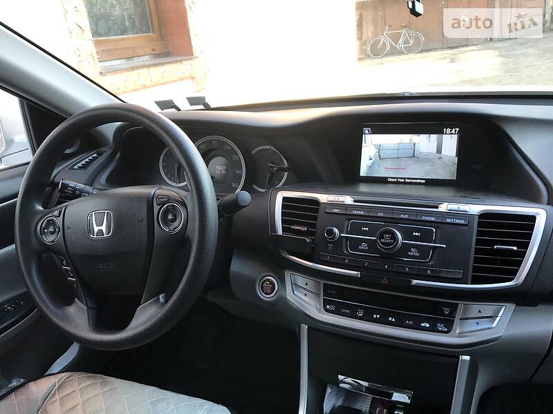 Седан Honda Accord 2013 в Києві