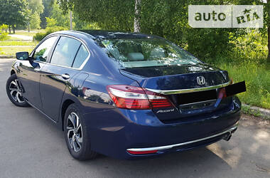 Седан Honda Accord 2015 в Киеве