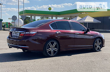 Седан Honda Accord 2017 в 