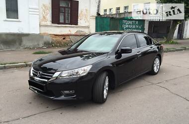 Седан Honda Accord 2013 в 