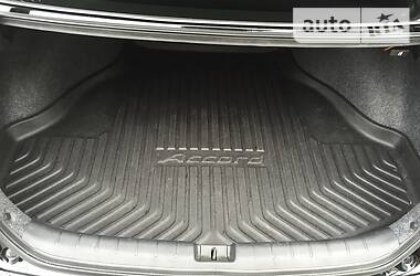 Седан Honda Accord 2013 в 