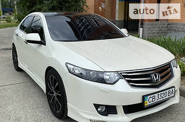 Седан Honda Accord 2010 в 