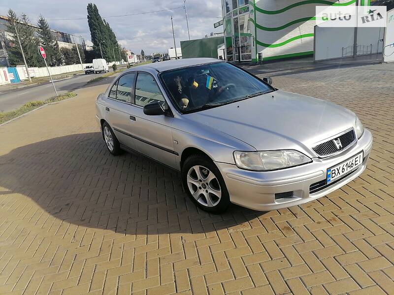 Седан Honda Accord 2000 в Хмельницькому