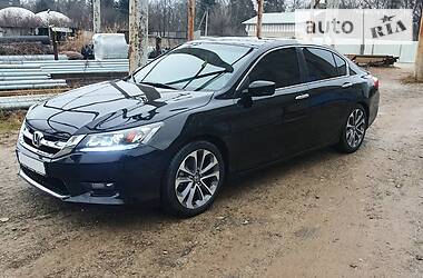 Седан Honda Accord 2015 в Львове