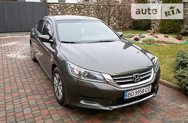 Седан Honda Accord 2014 в Тернополе