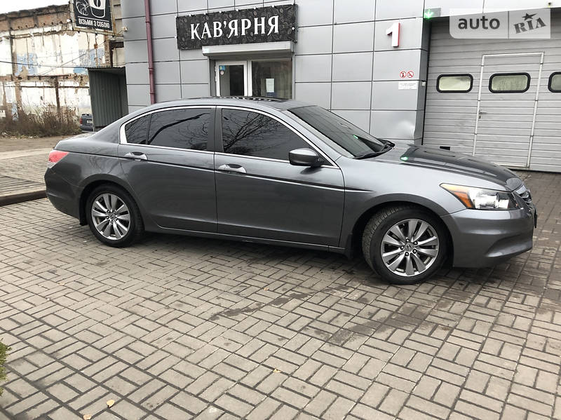 Седан Honda Accord 2012 в Киеве