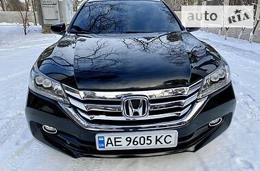 Седан Honda Accord 2015 в Києві