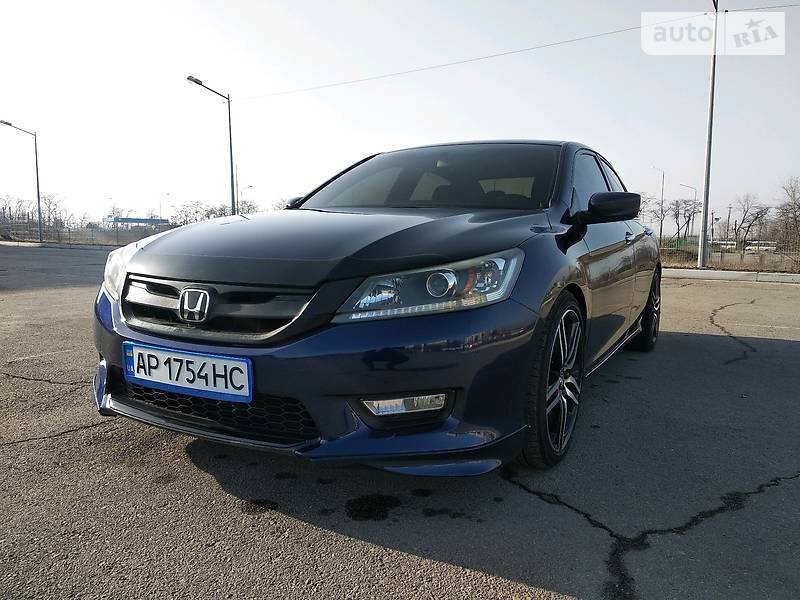 Седан Honda Accord 2014 в Запорожье