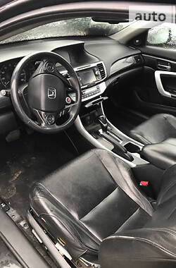 Купе Honda Accord 2015 в 