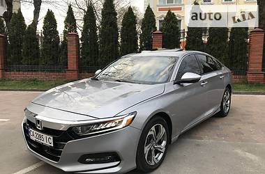 Седан Honda Accord 2019 в Киеве