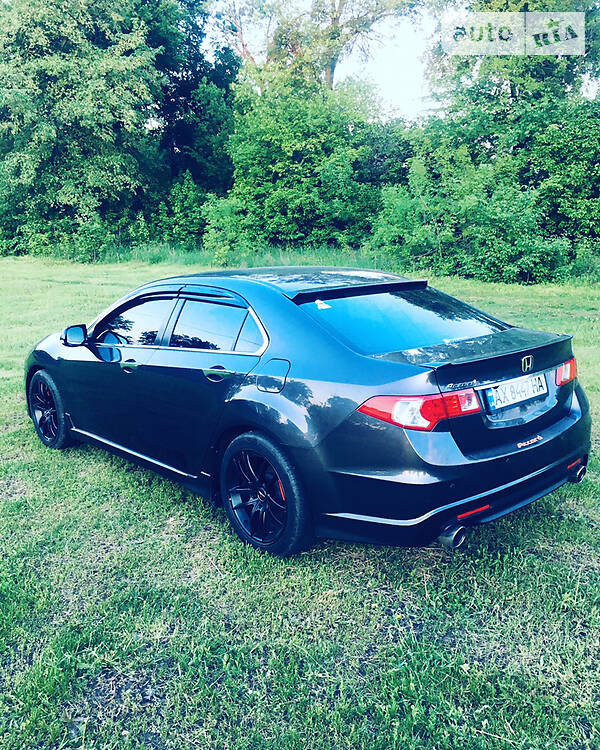 Седан Honda Accord 2010 в Харкові