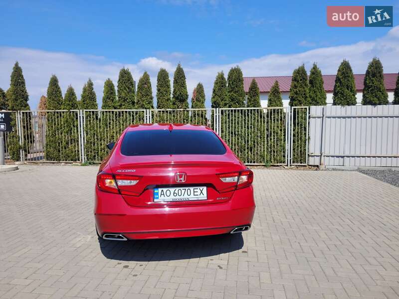 Седан Honda Accord 2017 в Мукачево