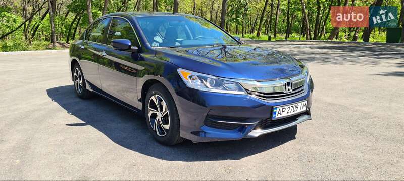 Седан Honda Accord 2017 в Запорожье