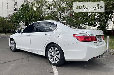 Седан Honda Accord 2015 в Киеве