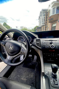 Седан Honda Accord 2010 в Києві