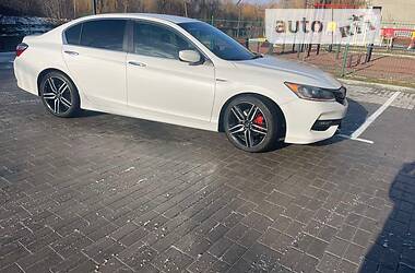 Седан Honda Accord 2016 в Ровно