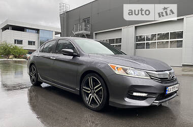 Седан Honda Accord 2016 в Киеве