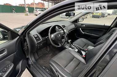 Седан Honda Accord 2005 в 
