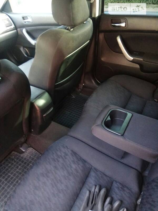 Універсал Honda Accord 2004 в Дніпрі