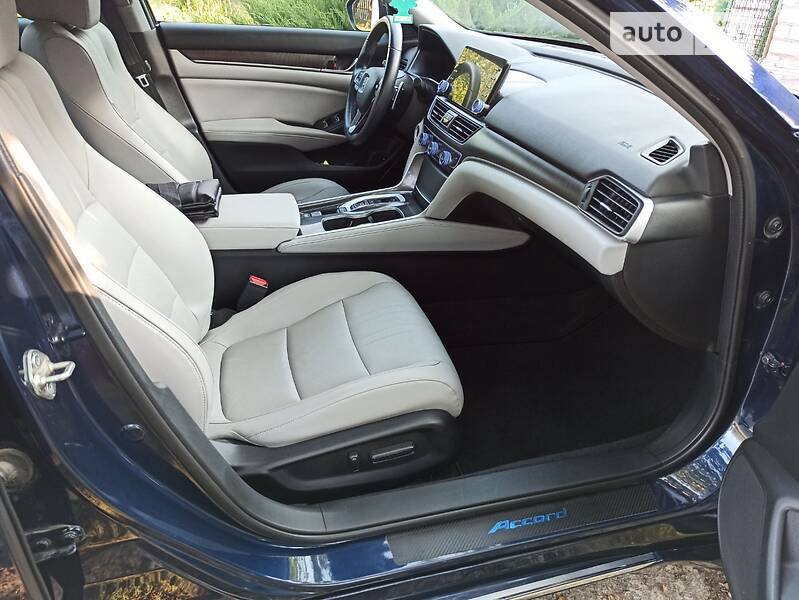 Седан Honda Accord 2017 в Кривому Розі