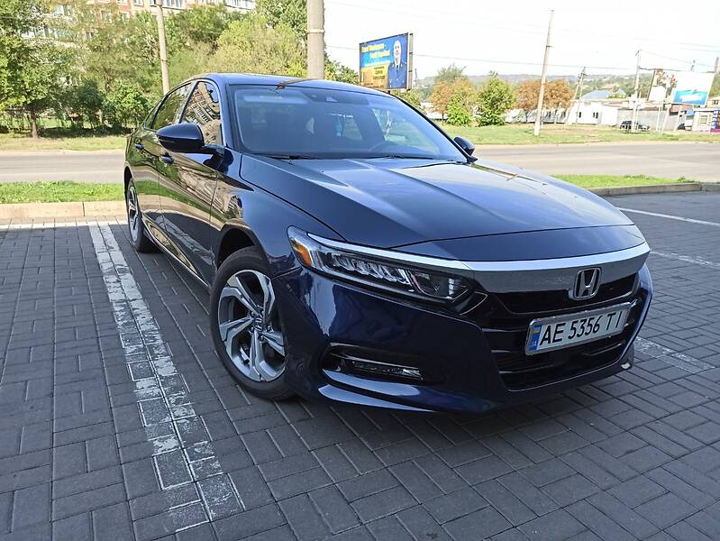 Седан Honda Accord 2017 в Кривому Розі