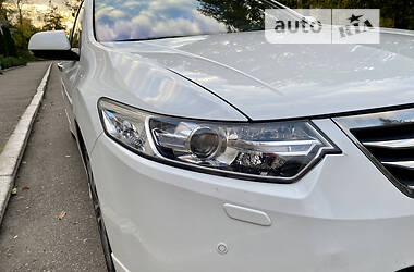 Седан Honda Accord 2012 в 