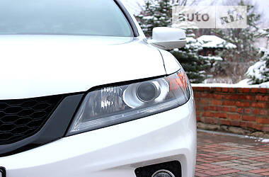 Купе Honda Accord 2013 в 