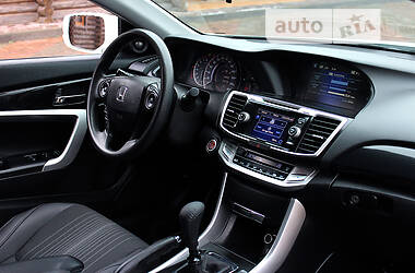 Купе Honda Accord 2013 в 