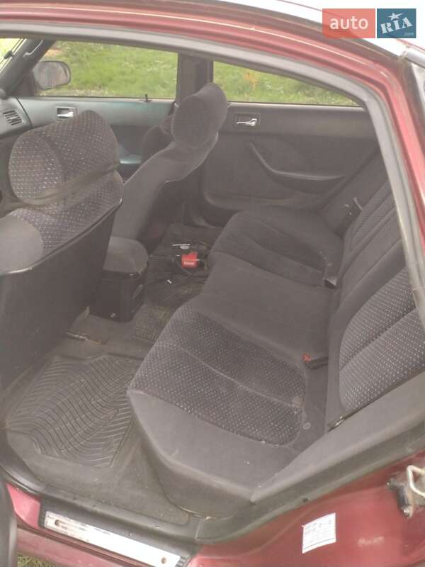 Седан Honda Accord 1996 в Борзне