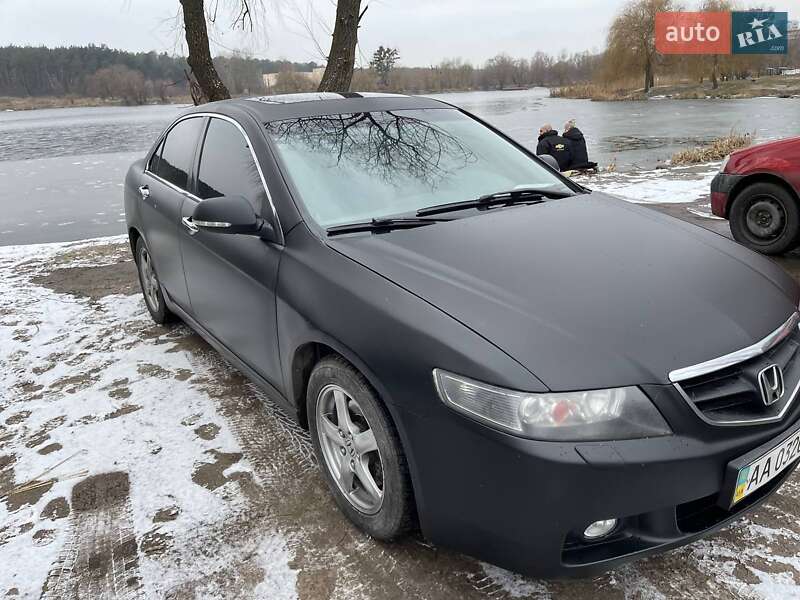 Седан Honda Accord 2005 в Киеве