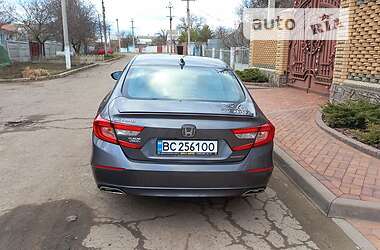 Седан Honda Accord 2018 в 