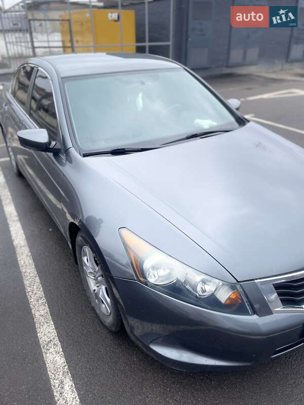Седан Honda Accord 2012 в Києві