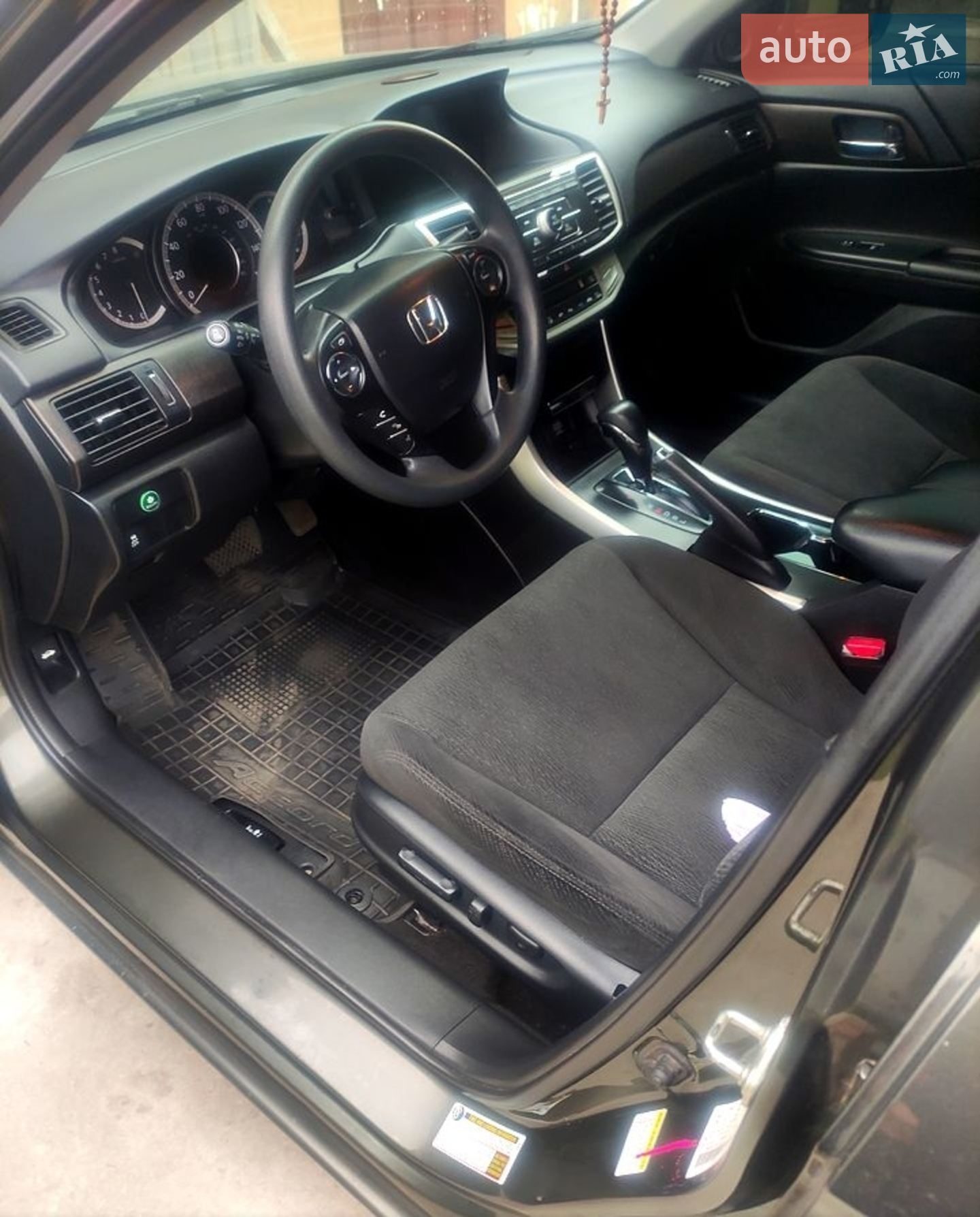 Honda Accord 2014 VIN 1HGCR2F70EA225105 фото оголошення 18 з 40