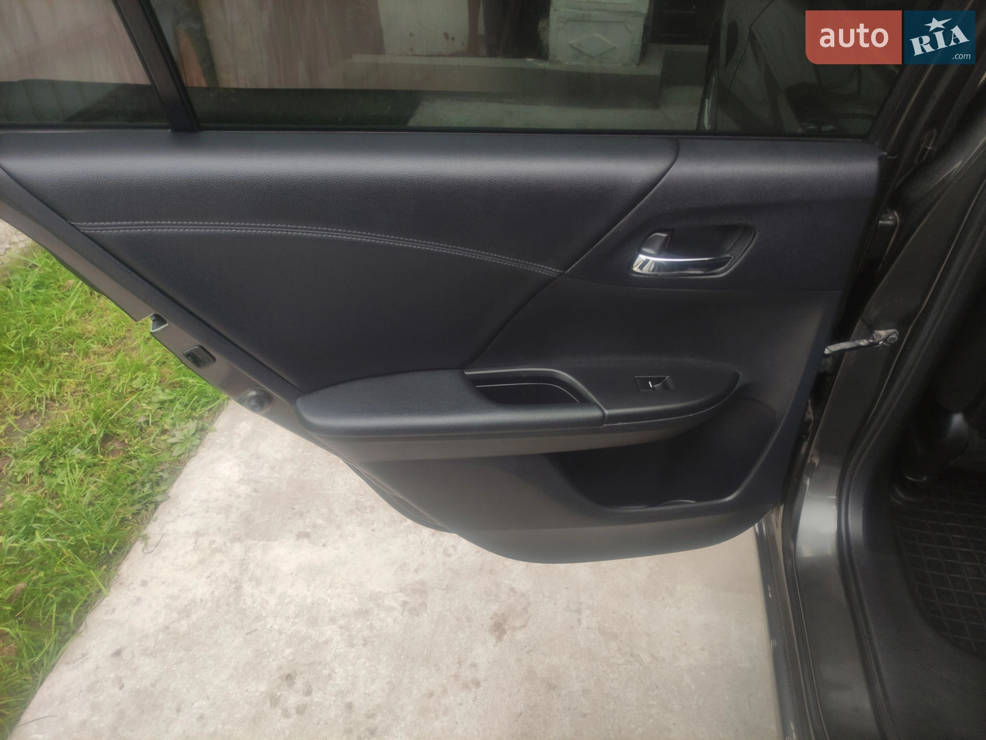 Honda Accord 2014 VIN 1HGCR2F70EA225105 фото оголошення 35 з 40