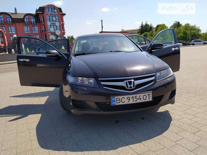 Седан Honda Accord 2006 в Дрогобыче